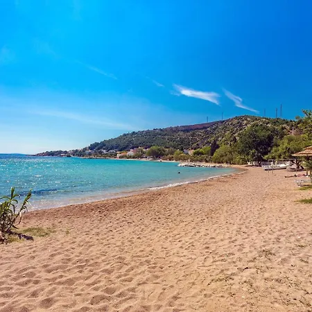 Villa Roko With 4 Bedrooms, 32sqm Heated Pool