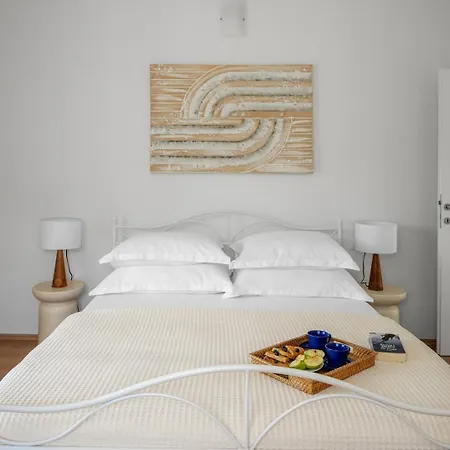Roko With 4 Bedrooms, 32sqm Heated Pool Villa Tugare