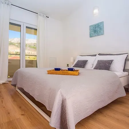 Villa Roko With 4 Bedrooms, 32sqm Heated Pool Tugare