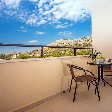 Roko With 4 Bedrooms, 32sqm Heated Pool Villa